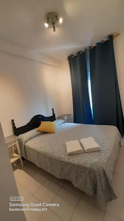Apartamentos Playa Bajondillo 토레몰리노스
