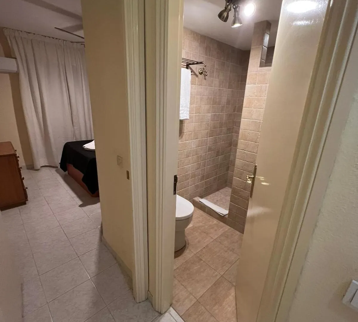 Apartamentos Playa Bajondillo 토레몰리노스