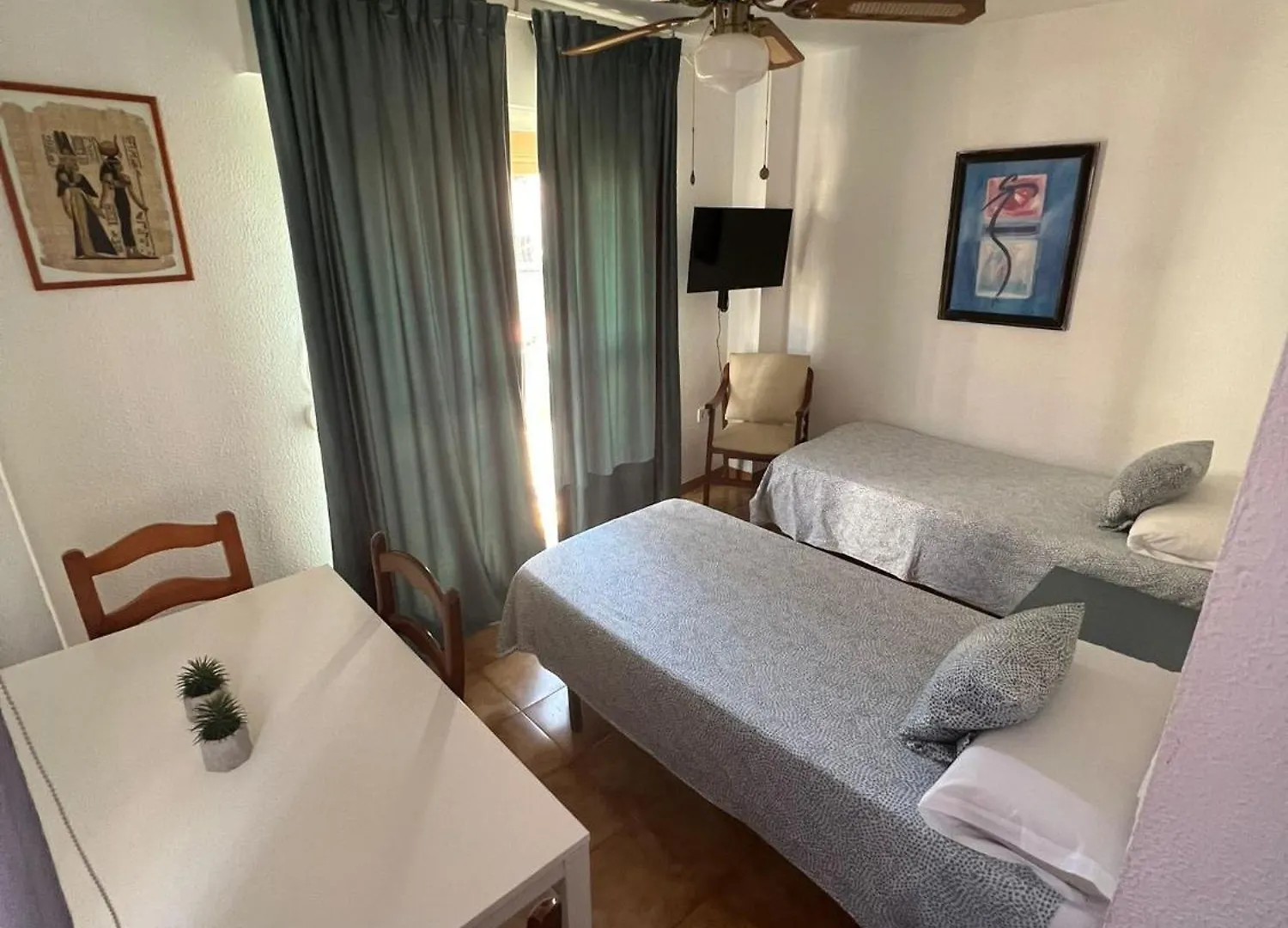 Apartamentos Playa Bajondillo 0*, Torremolinos
